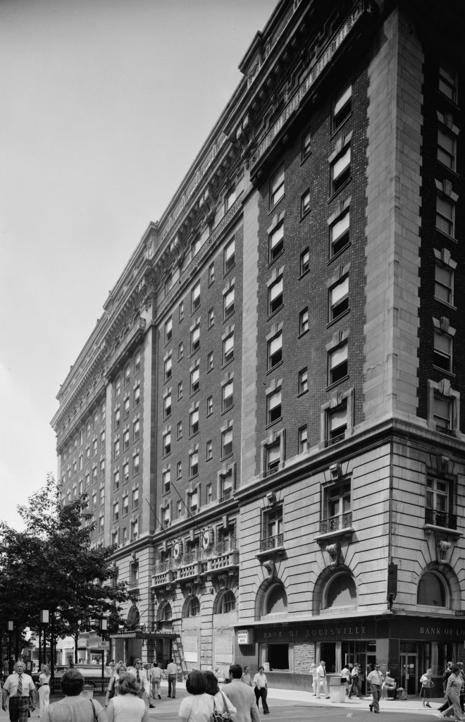 Photo of the Seelbach Hotel in black and white. 