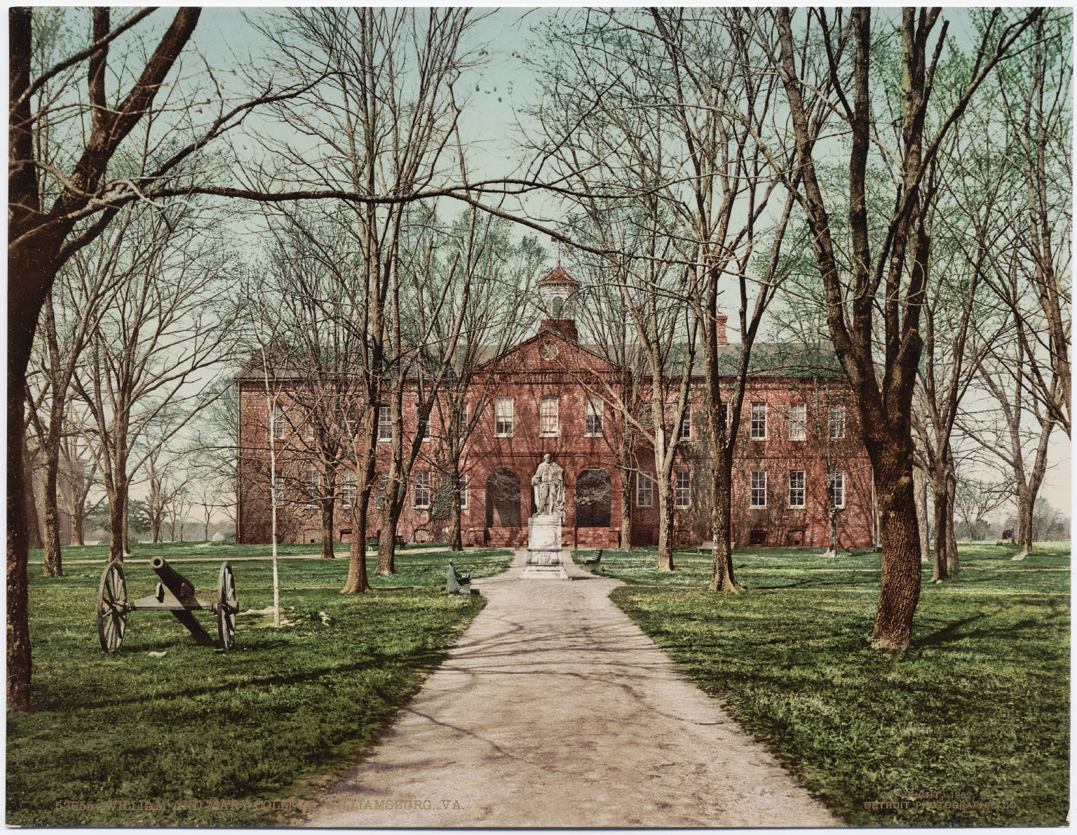 The Haunting History of The College of William and Mary - Photo
